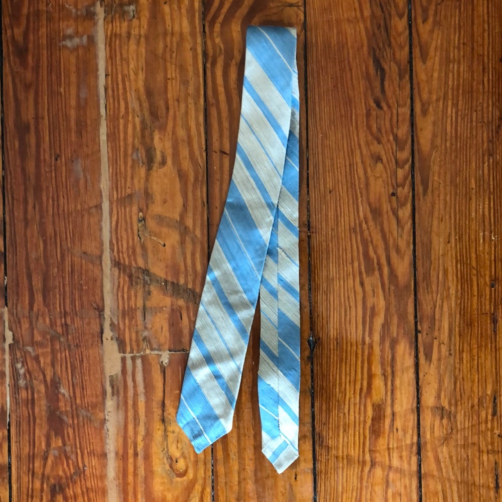 Wembley skinny tie